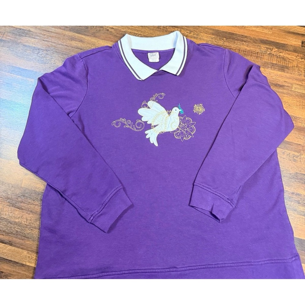 Vintage grandma collared sweatshirt with dice and gold embroidery.  Size XL.